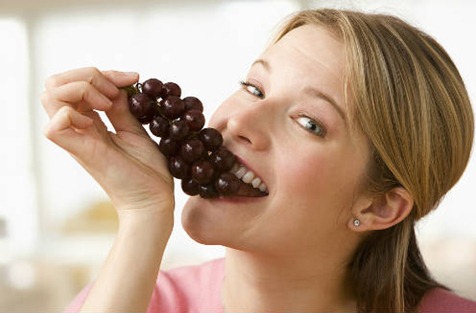 how many calories are in grapes